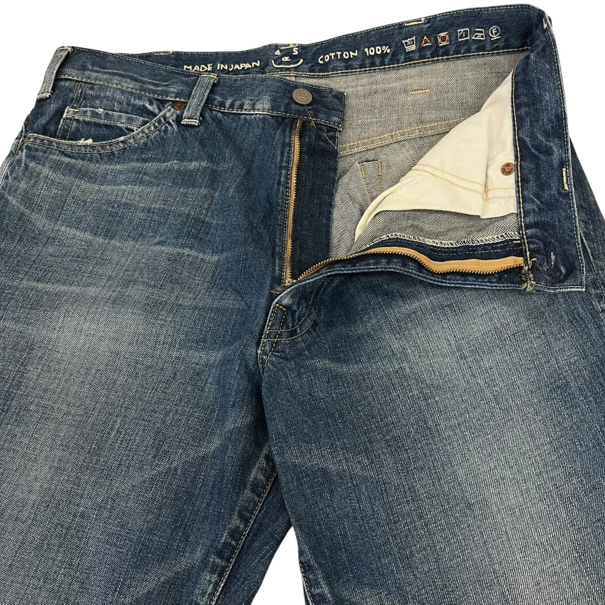デニムパンツ
