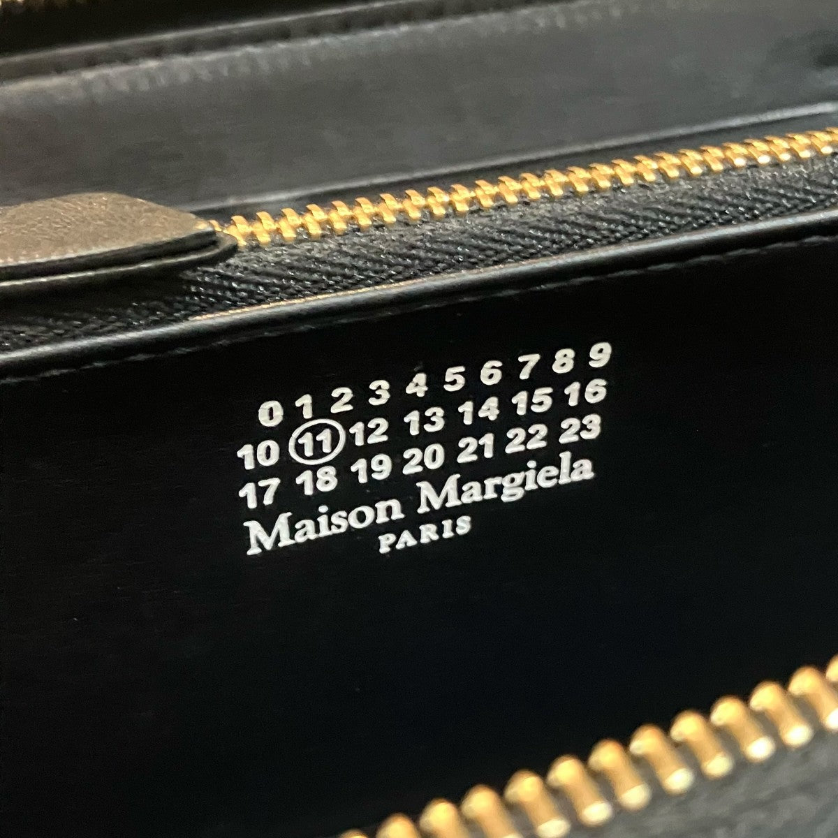 Maison Margiela レザーラウンドジップウォレット 古着・中古-9枚目のアイテム画像
