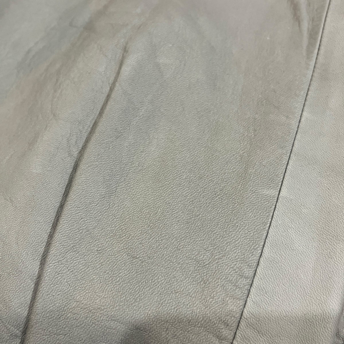 JPステア 裾ジップ レザーテーパードパンツ