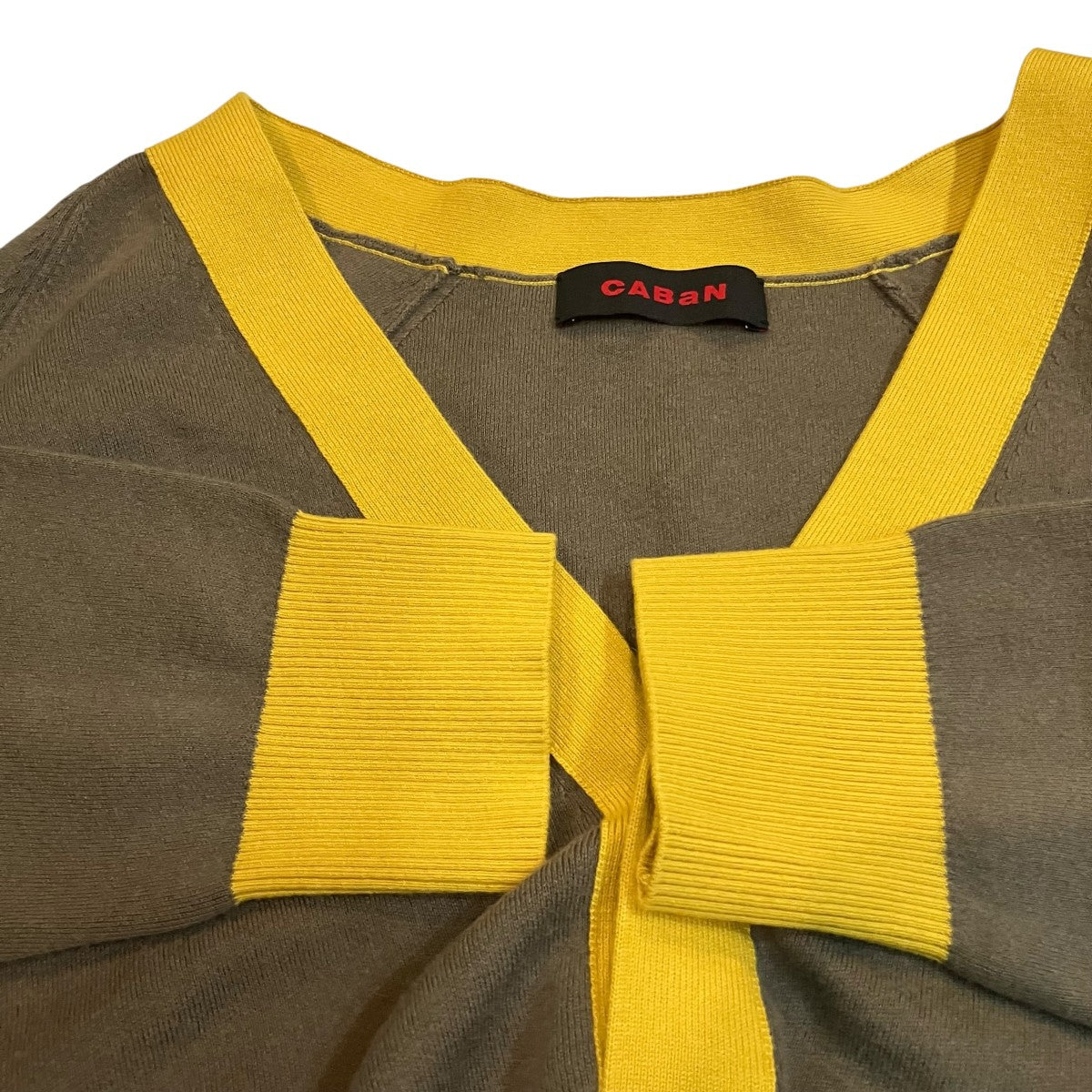 CABaN コットンカシミヤ バイカラーVネックカーディガン 古着・中古-4枚目のアイテム画像