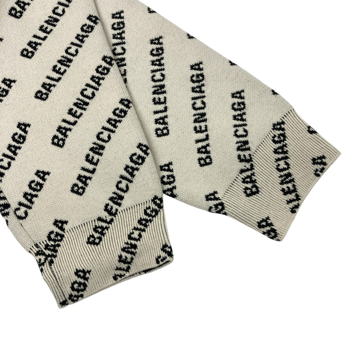 BALENCIAGA オールオーバーロゴニット 古着・中古-5枚目のアイテム画像
