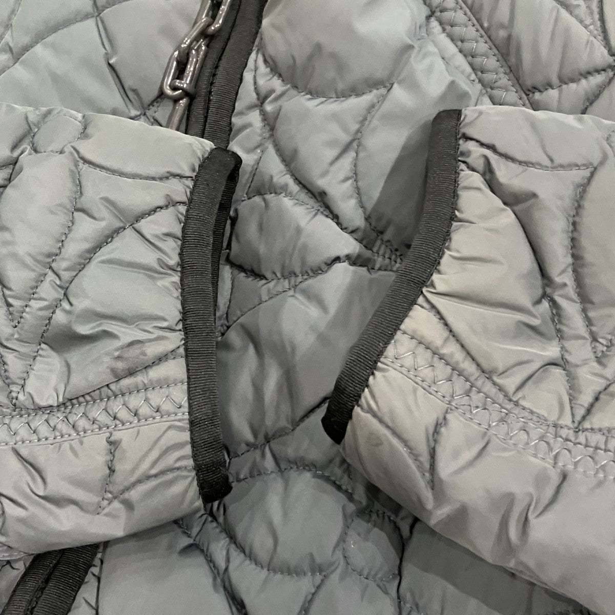 LOUIS VUITTON モノグラムパデッドジャケット 古着・中古-4枚目のアイテム画像