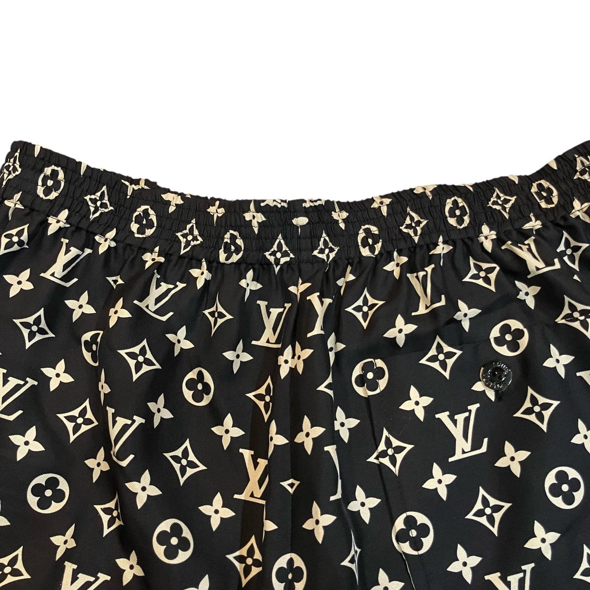 LOUIS VUITTON モノグラムシルクショートパンツRW228B TR0 FNPO79 古着・中古-4枚目のアイテム画像