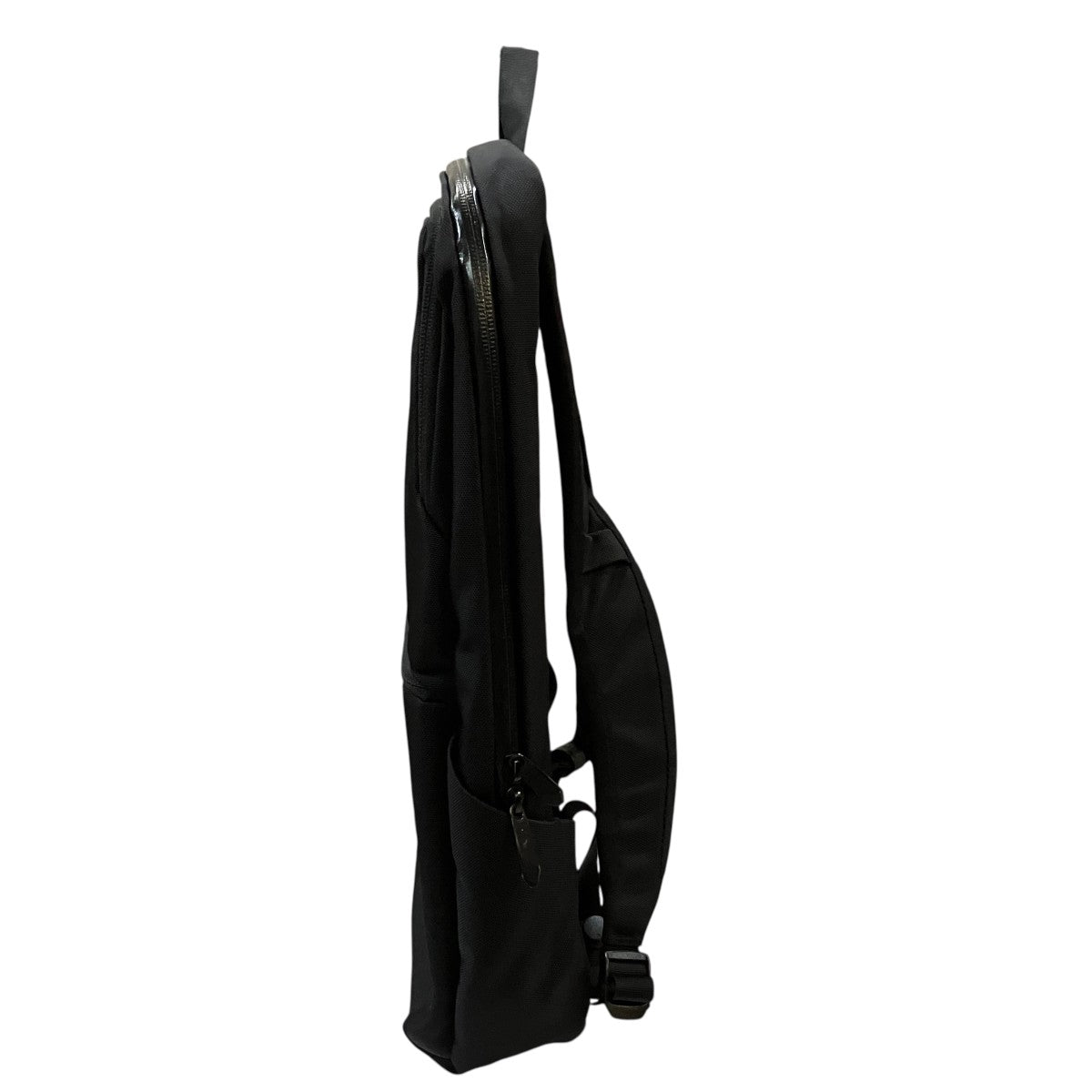 「Shuttle Daypack Slim」バックパックNM82055