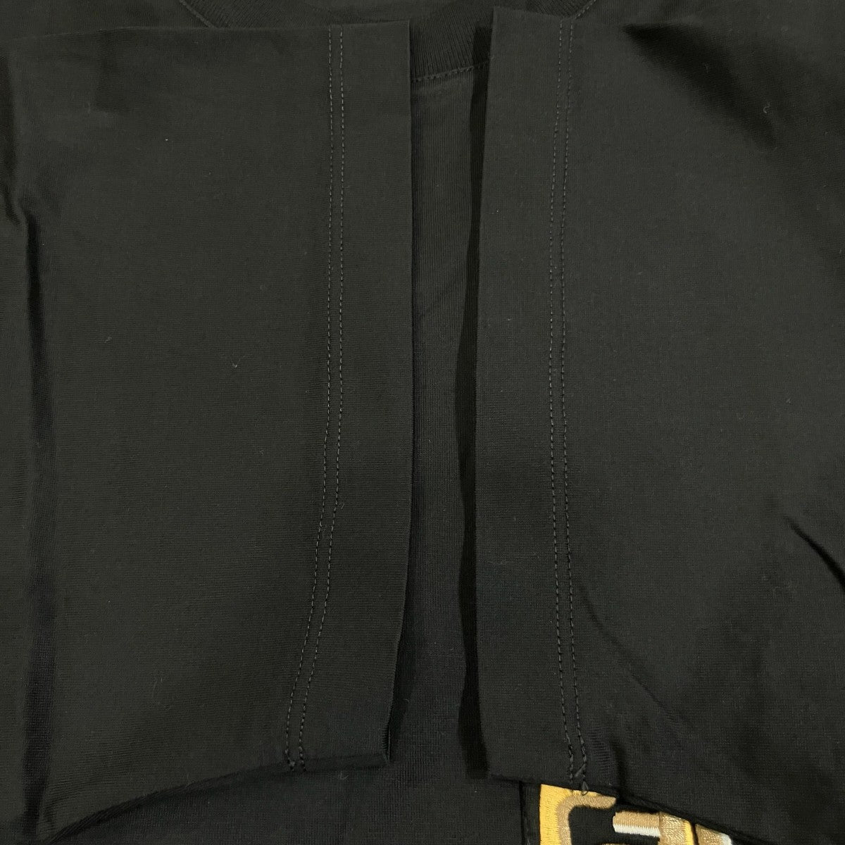 FENDI 刺繍ジップポケットTシャツFY1257 古着・中古-4枚目のアイテム画像