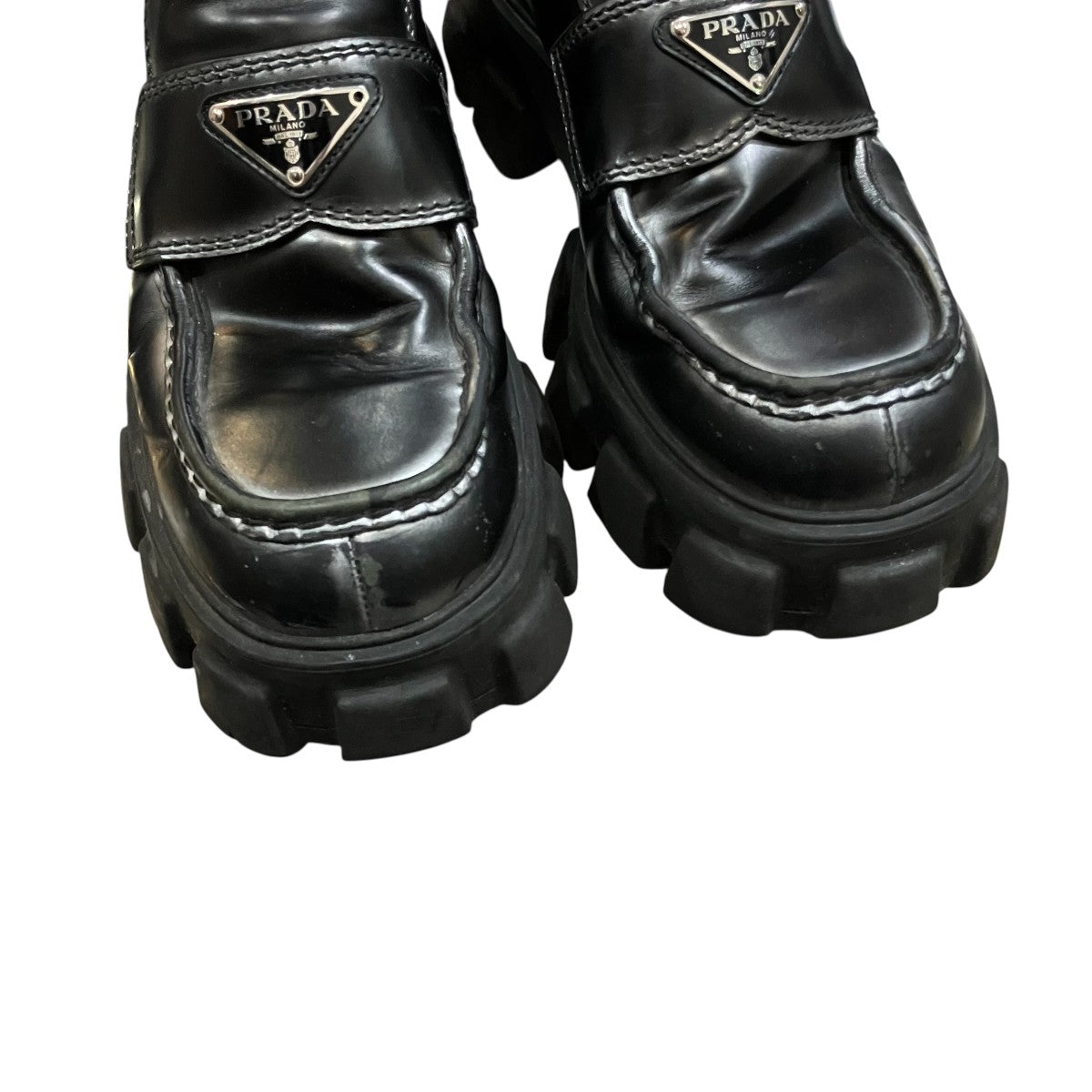 さむらいさま専用最終値下げPRADAモノリス ブラッシュドレザー ブーティー PRADA(プラダ) モノリス ブラッシュドレザー ローファー2DE129 2DE129