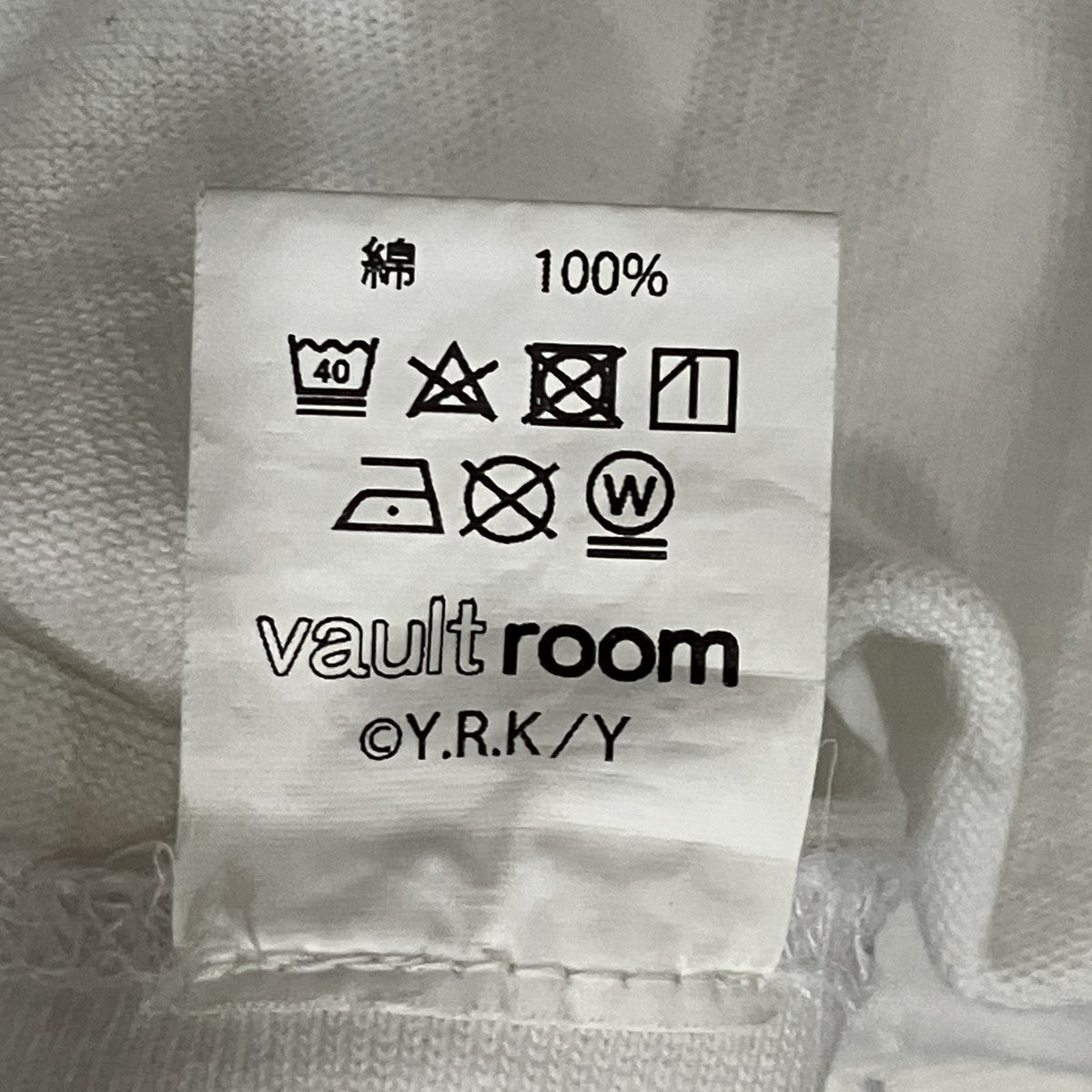 ボルトルーム刺繍Tシャツ