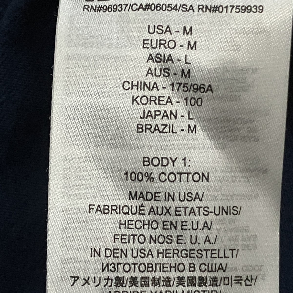 ロゴプリントTシャツ