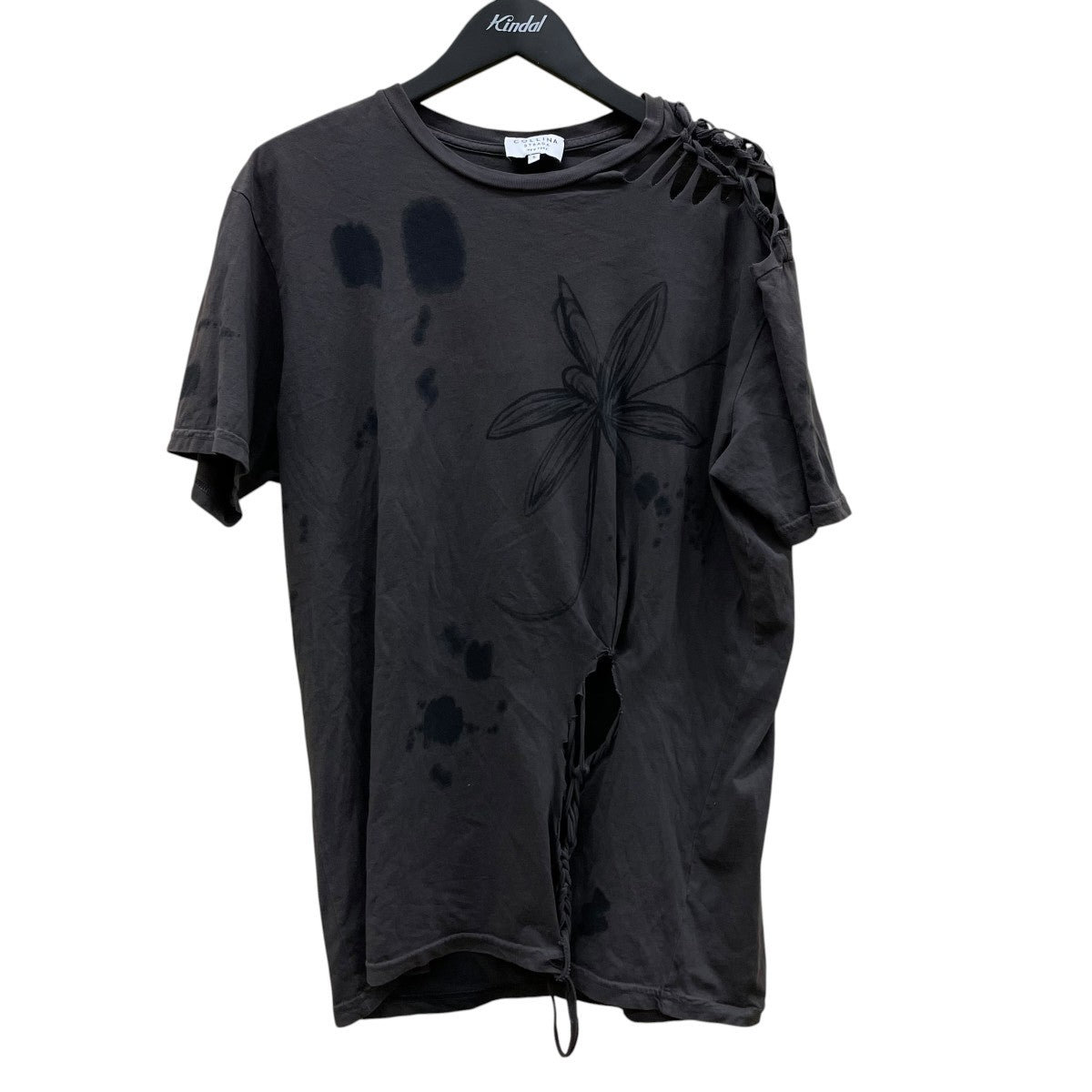 花柄プリントTシャツ