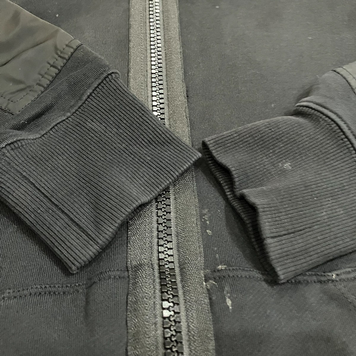 DIESEL ジップアップフーディジャケット 古着・中古-4枚目のアイテム画像