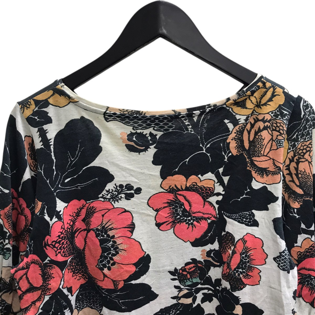 DRIES VAN NOTEN(ドリスヴァンノッテン) フラワー柄Tシャツ ホワイト