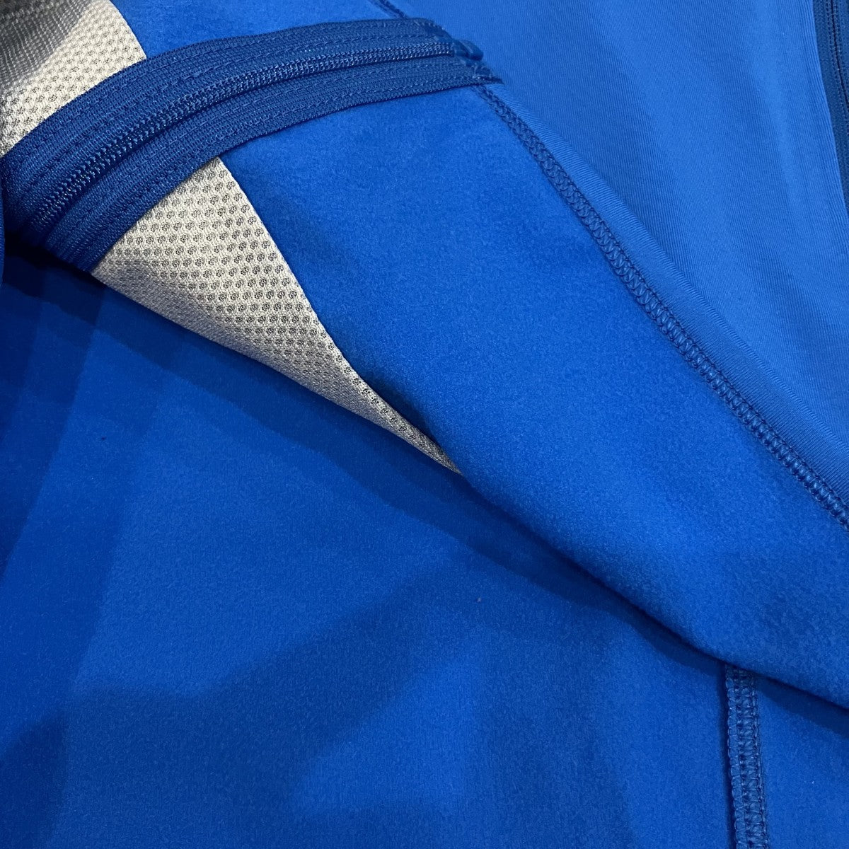 26SS「Kyanite Lightweight Hoody」ライトウェイト フーディX000009641
