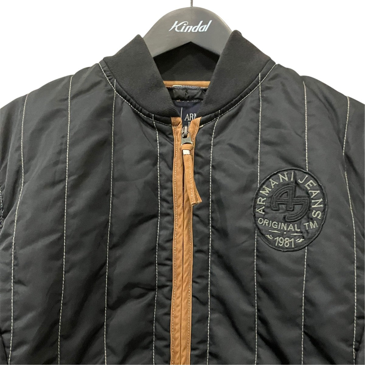 ARMANI JEANS ワッペンロゴジップジャケット 古着・中古-3枚目のアイテム画像