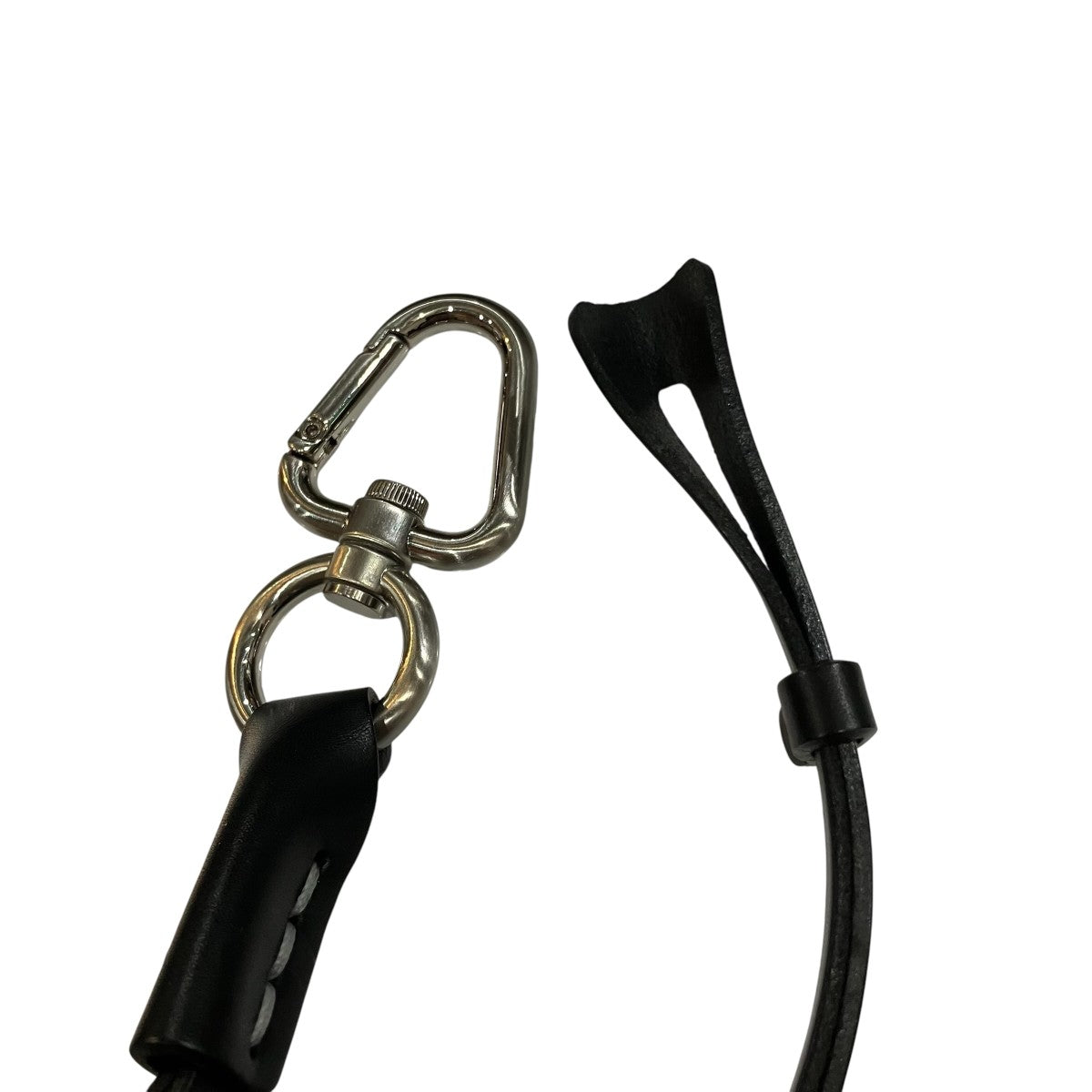 「neckstrap」レザーチャーム