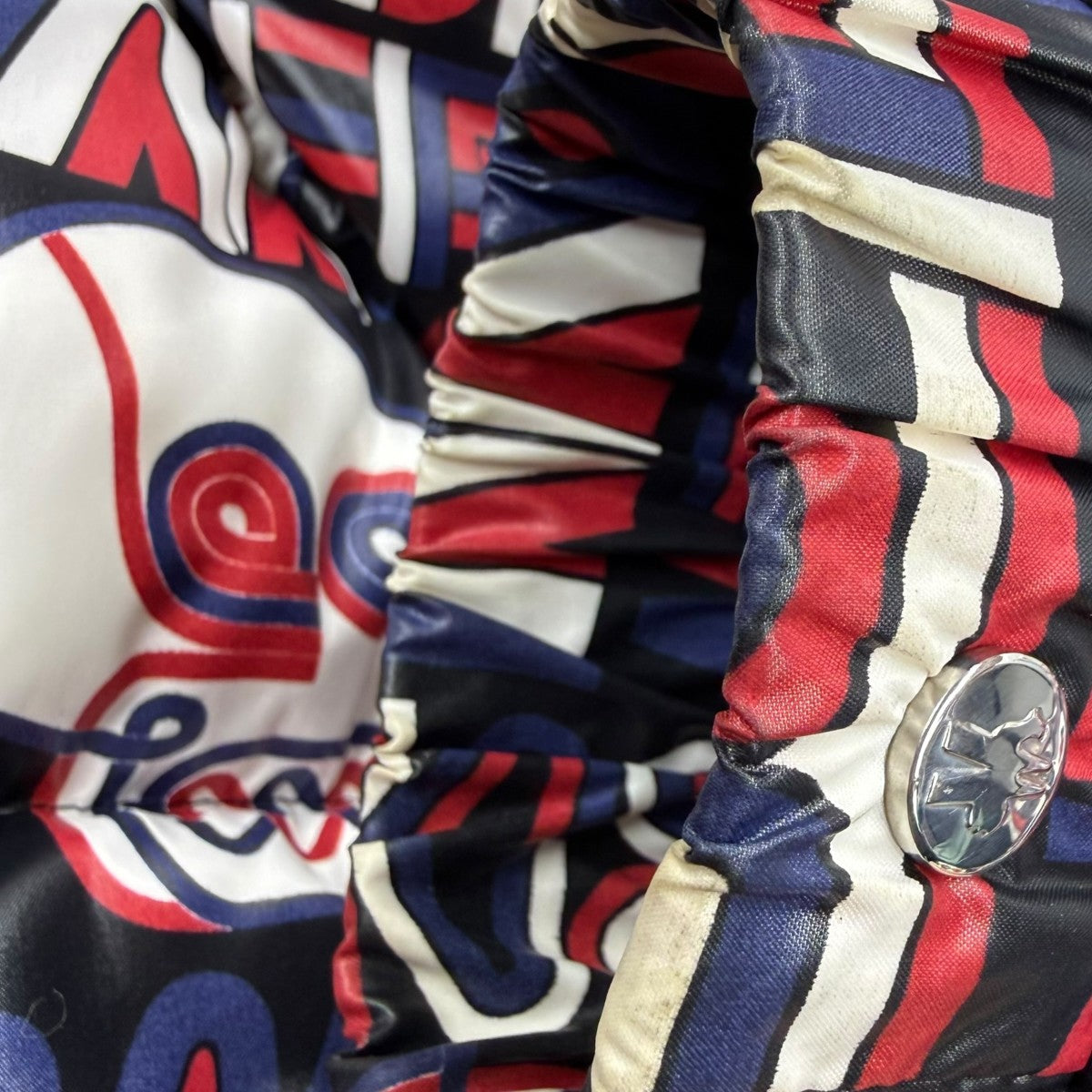 MONCLER MARE GIUBBOTTOマーレ総柄ダウンジャケットE20914137685 539QF 古着・中古-7枚目のアイテム画像