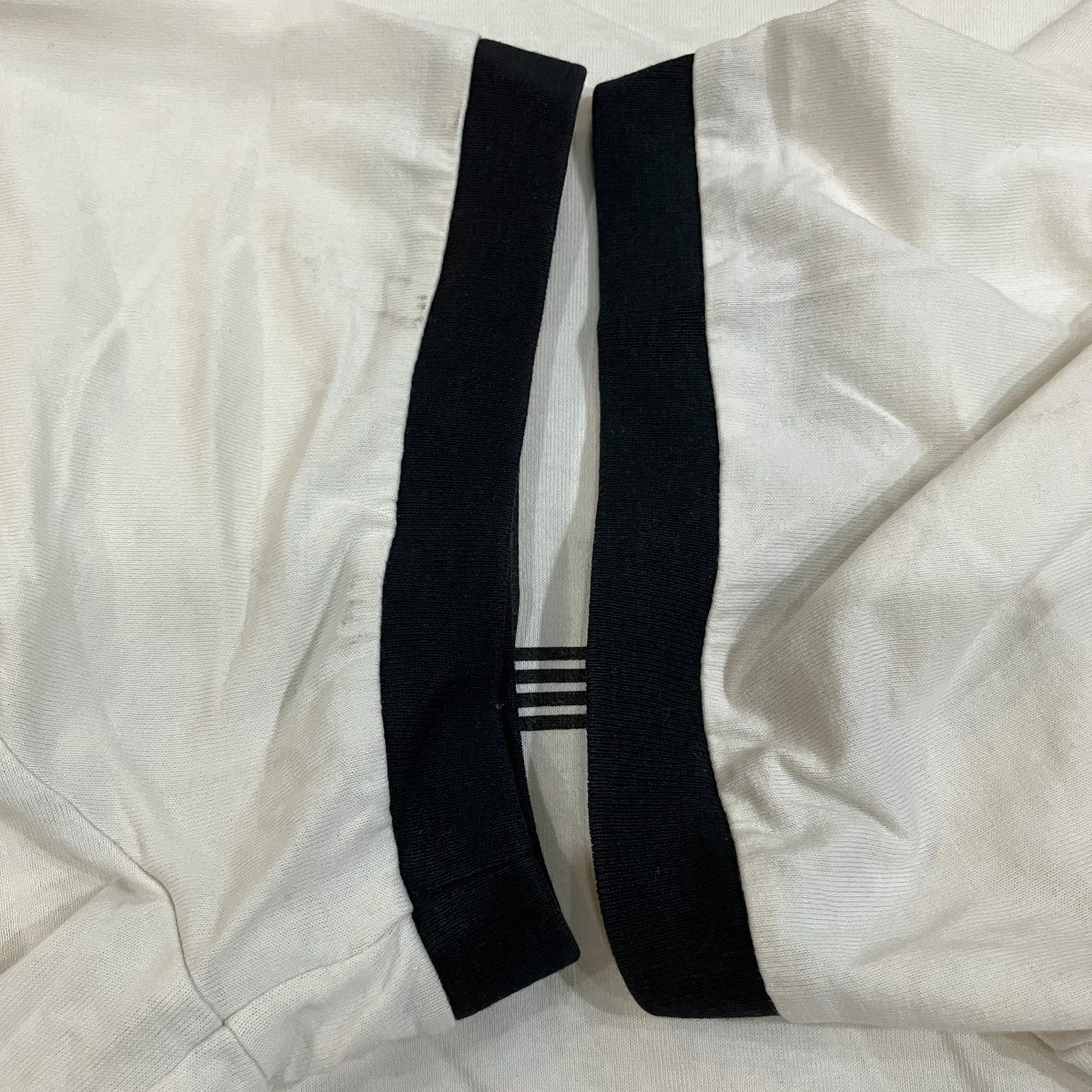ロゴプリント半袖Tシャツ2X49I671Q