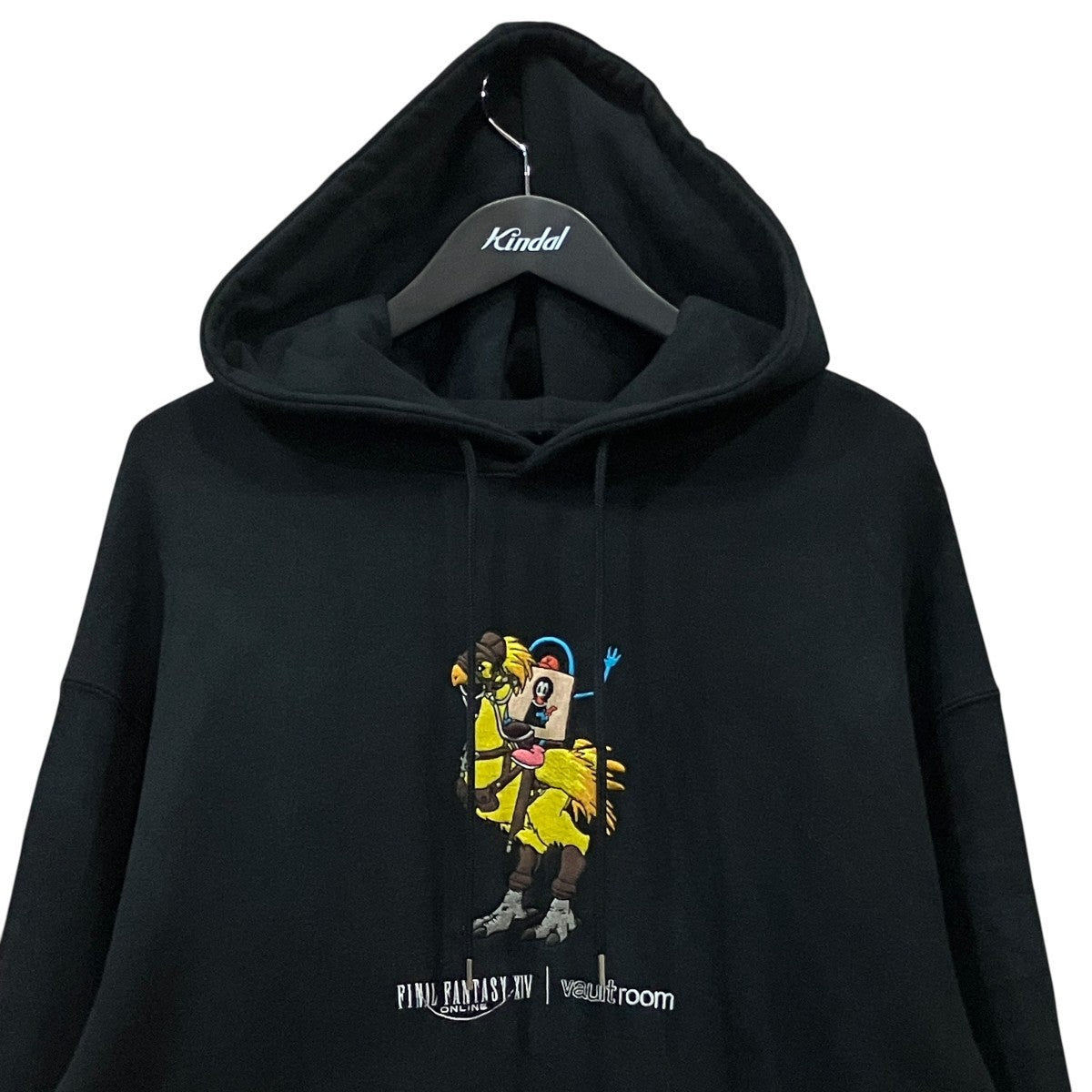 「CHOCOBO HOODIE」チョコボ刺繍ルオーバーパーカー