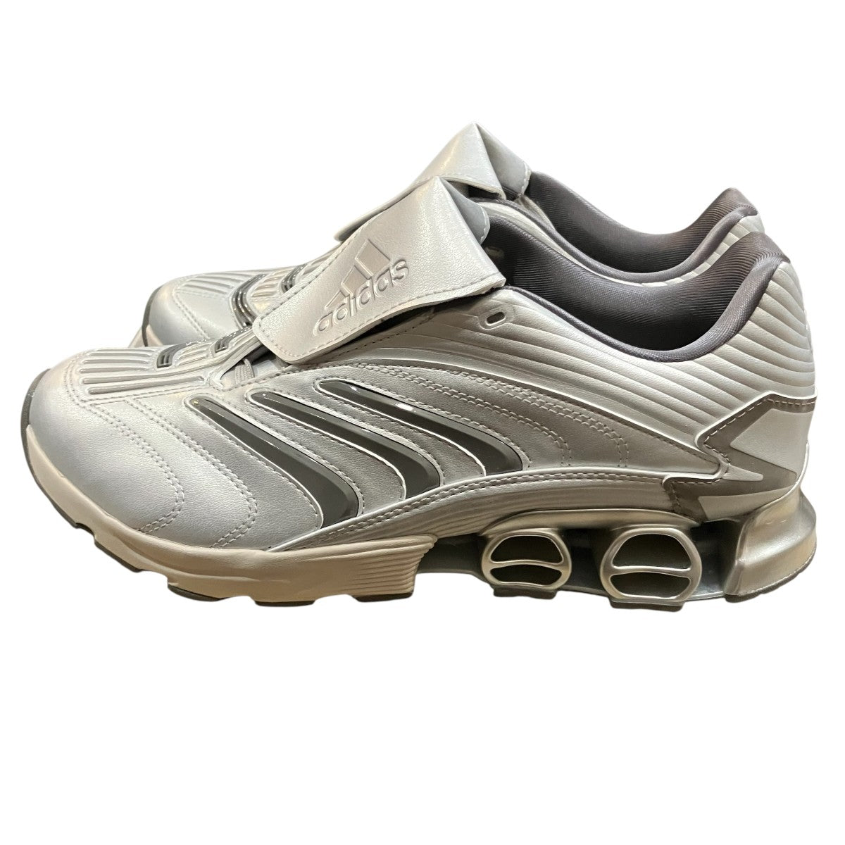 adidas 「PREDATOR MEGARIDE」スニーカーJS1555 古着・中古-2枚目のアイテム画像
