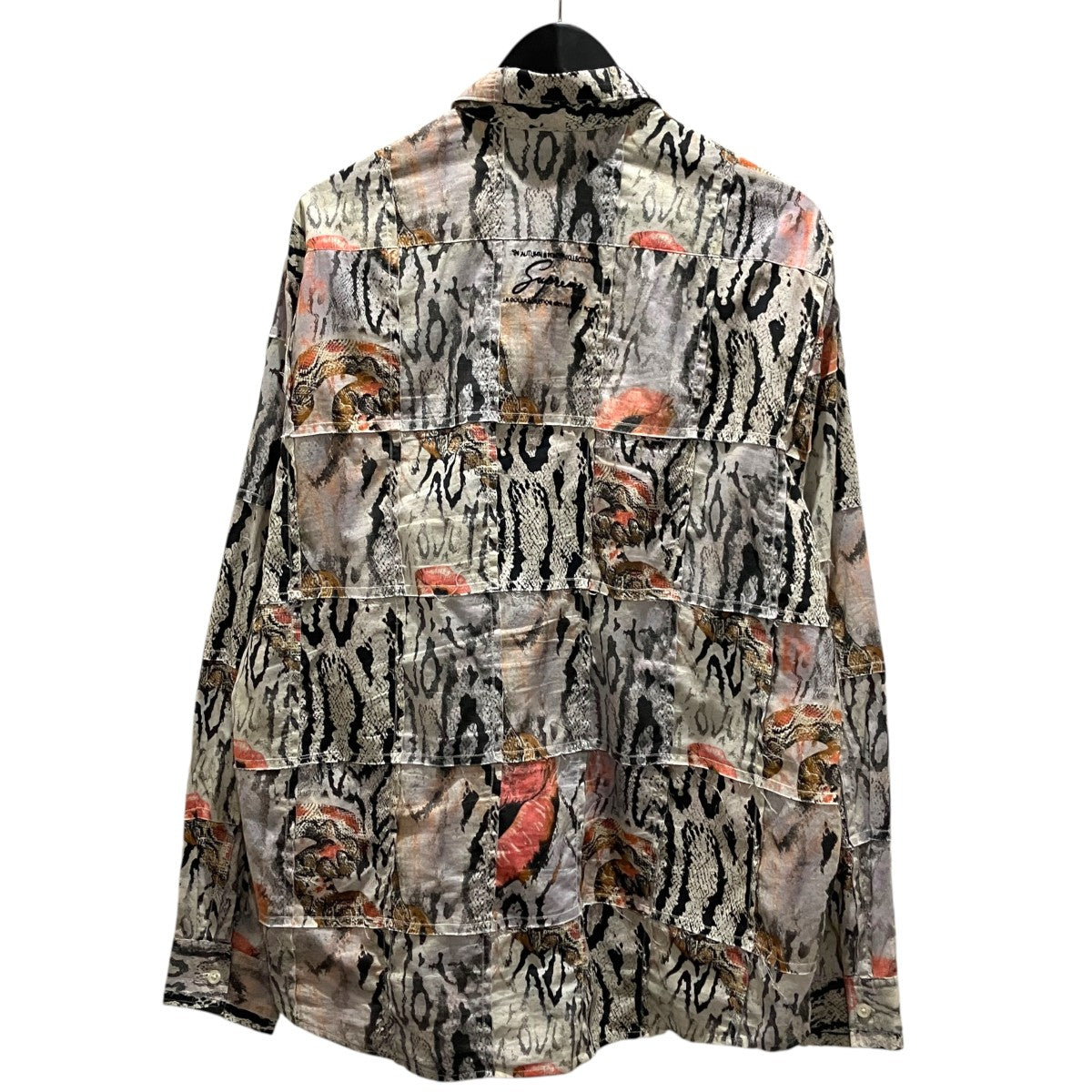 総柄シャツ