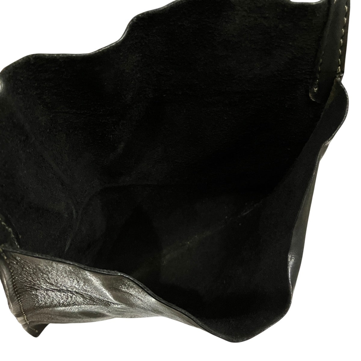 Large passport bagレザーショルダーバッグ