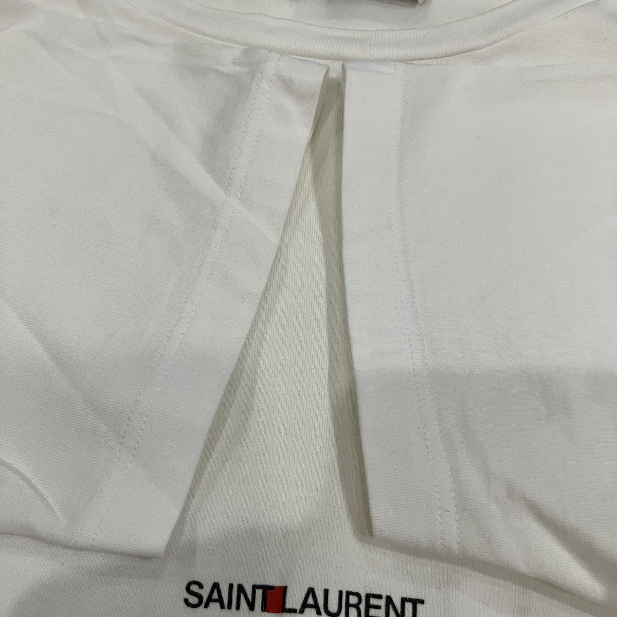 ロゴTシャツ