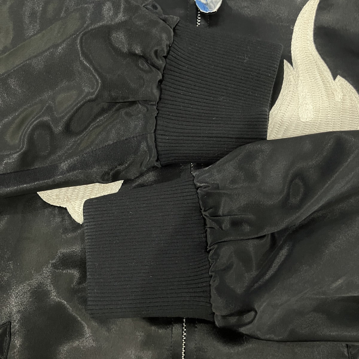 「Skeleton Logo Souvenir Jacket」ジップアップジャケット001LJL801322M