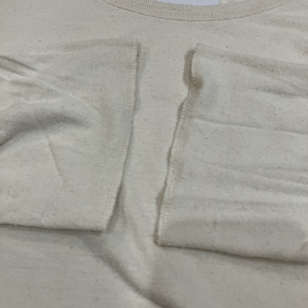 長袖カットソー