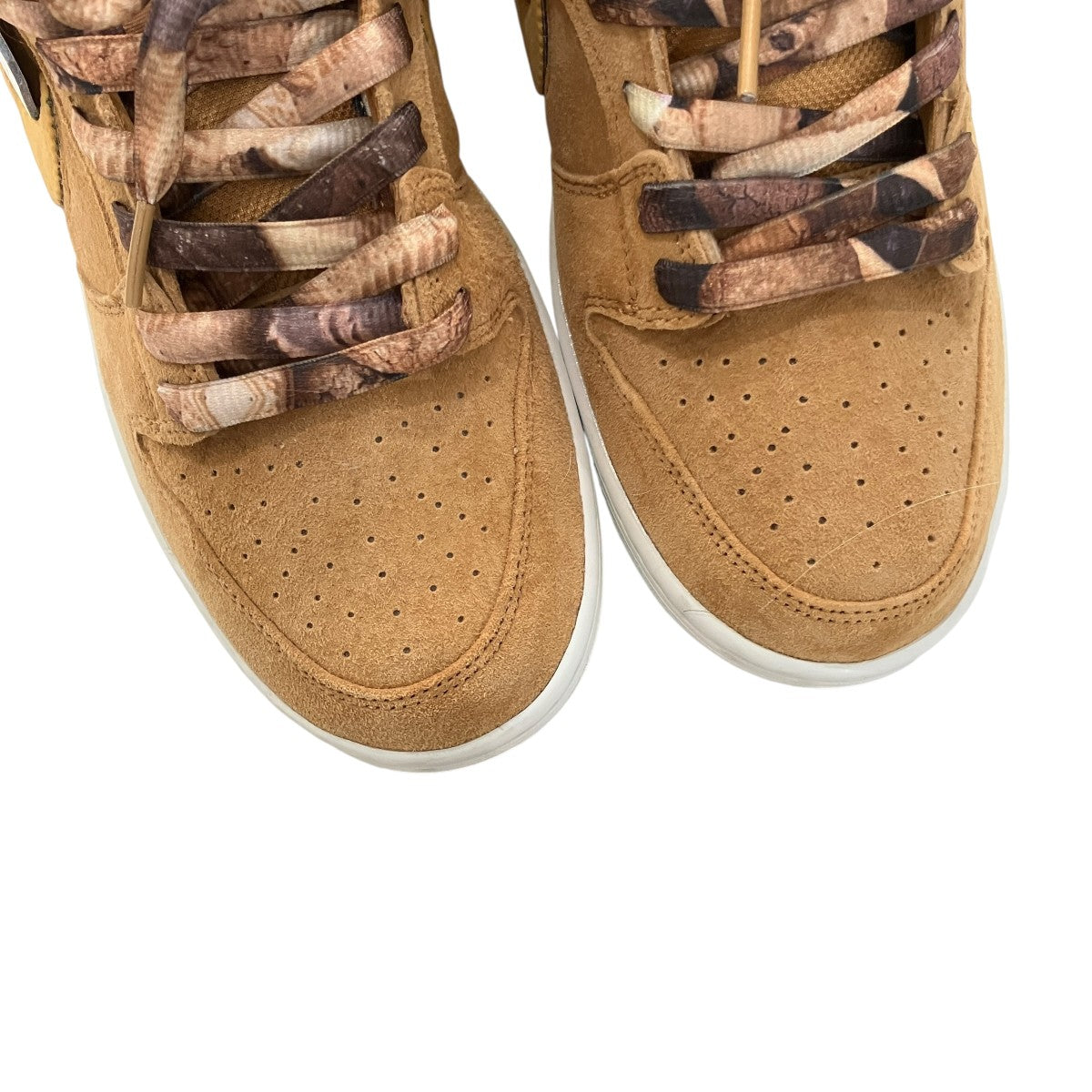 「SB Dunk Low Flax」スニーカーIO9508-200