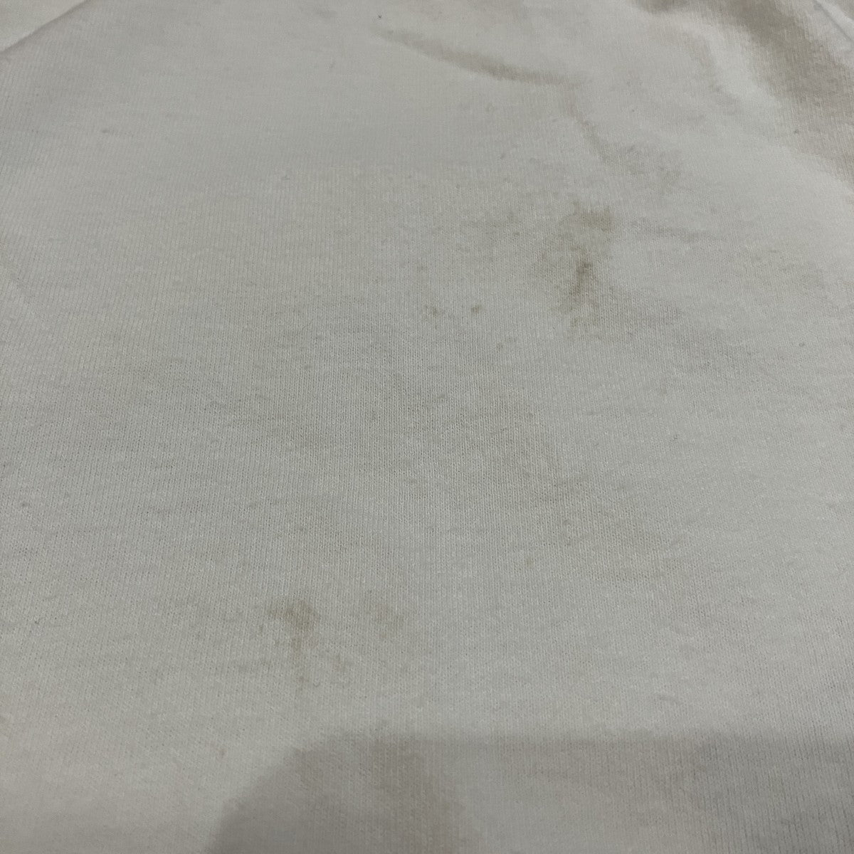 ワンポイントロゴTシャツ