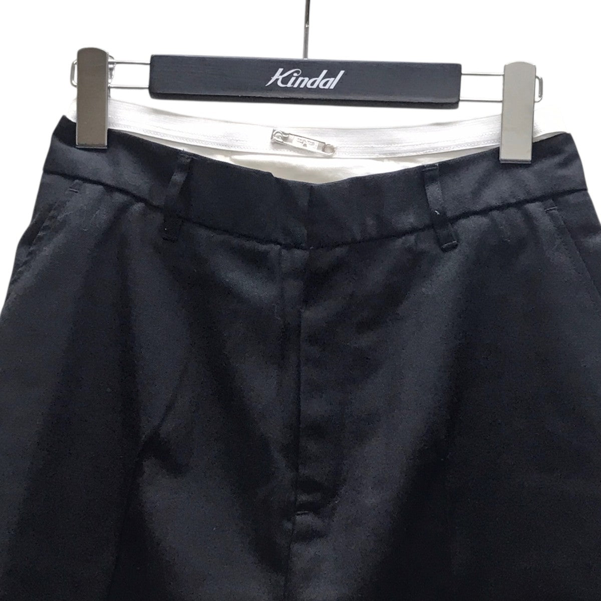 ショートパンツ