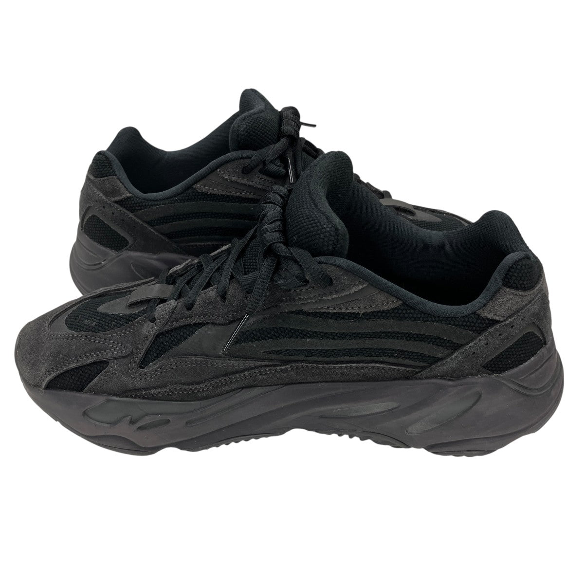 「YEEZY BOOST 700 V2 VANTA」スニーカーFU6684
