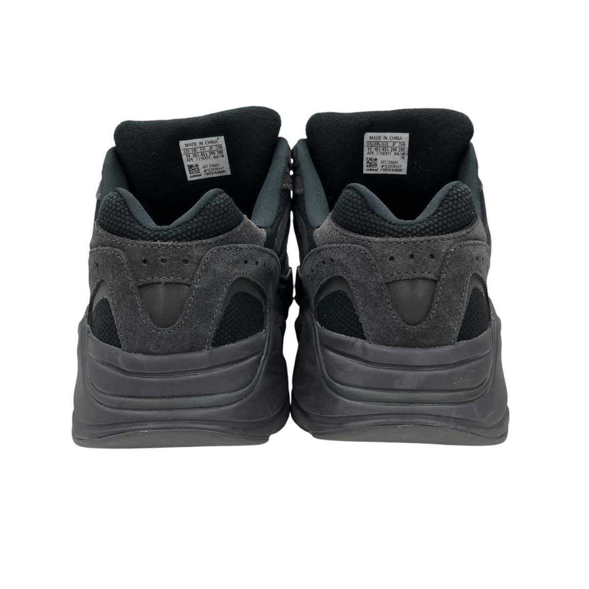 「YEEZY BOOST 700 V2 VANTA」スニーカーFU6684