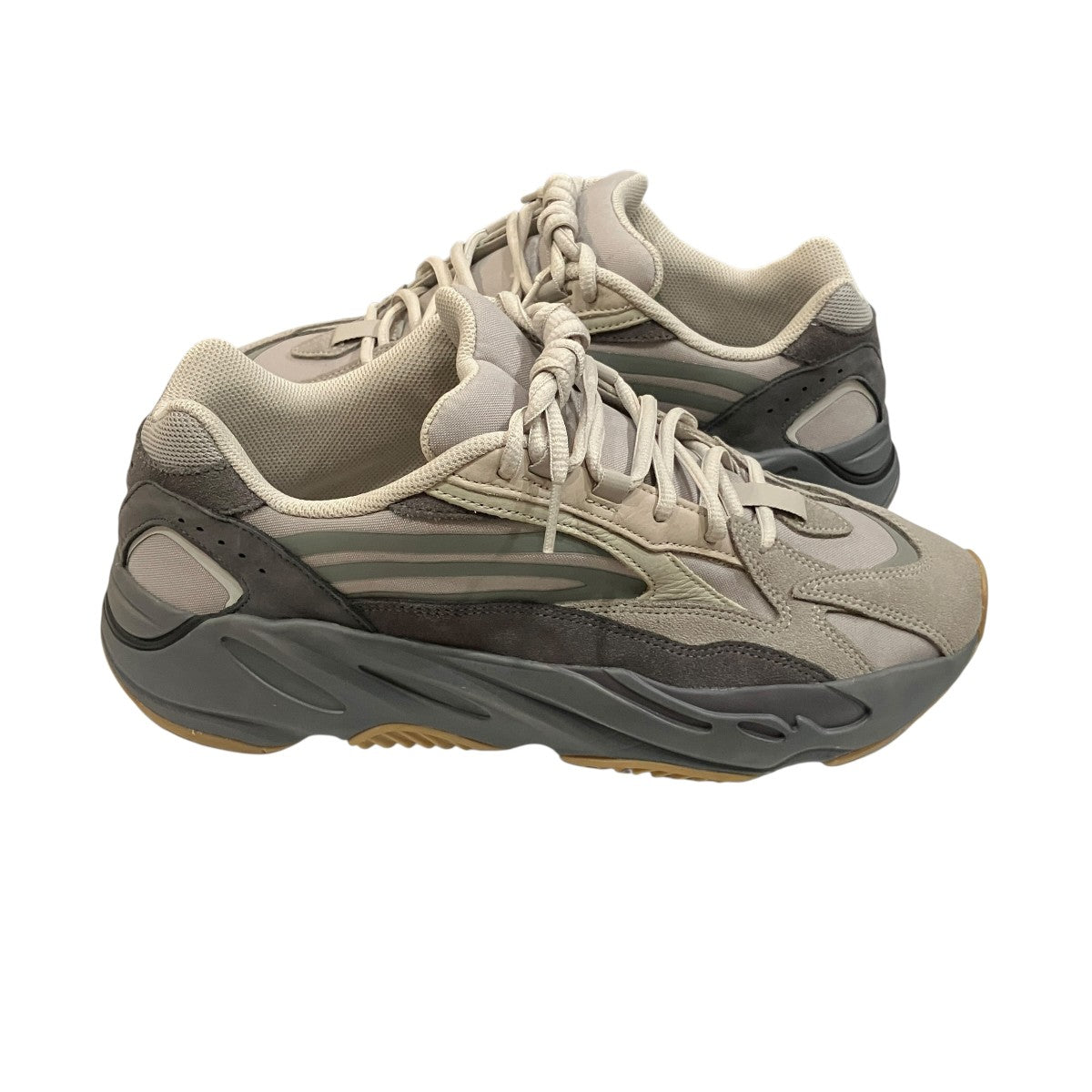YEEZY BOOST 700V2 TEPHRA