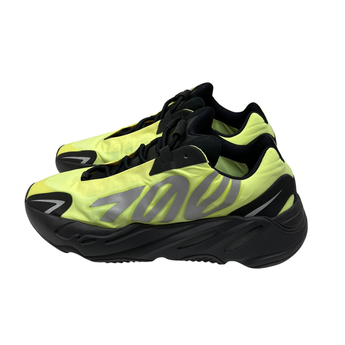 YEEZY BOOST 700 MNVNローカットスニーカーFY3727