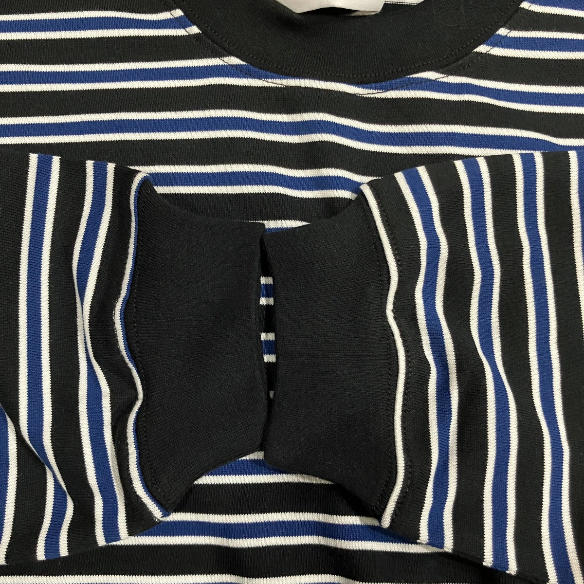 ボーダー長袖Tシャツ