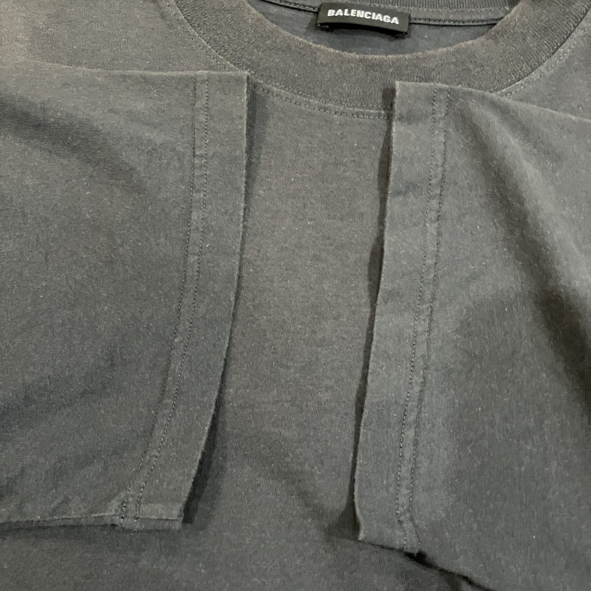 クルーネックTシャツ