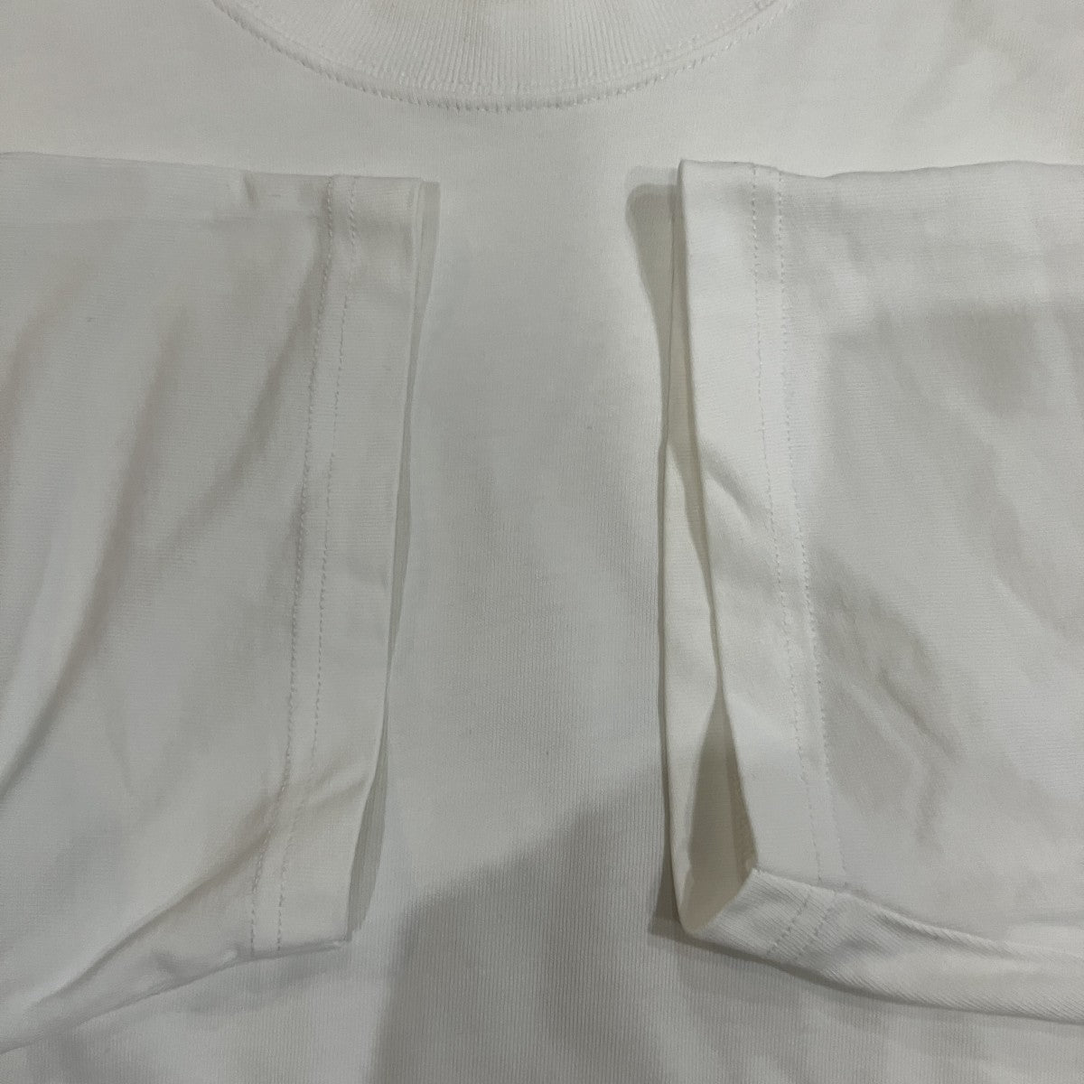 ハートロゴTシャツ