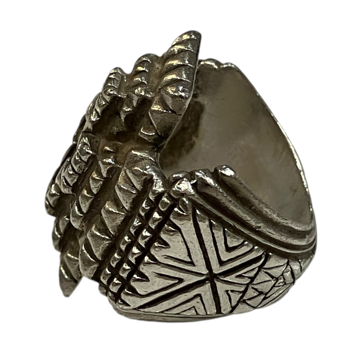 「Roots Of The Cross Ring」リング