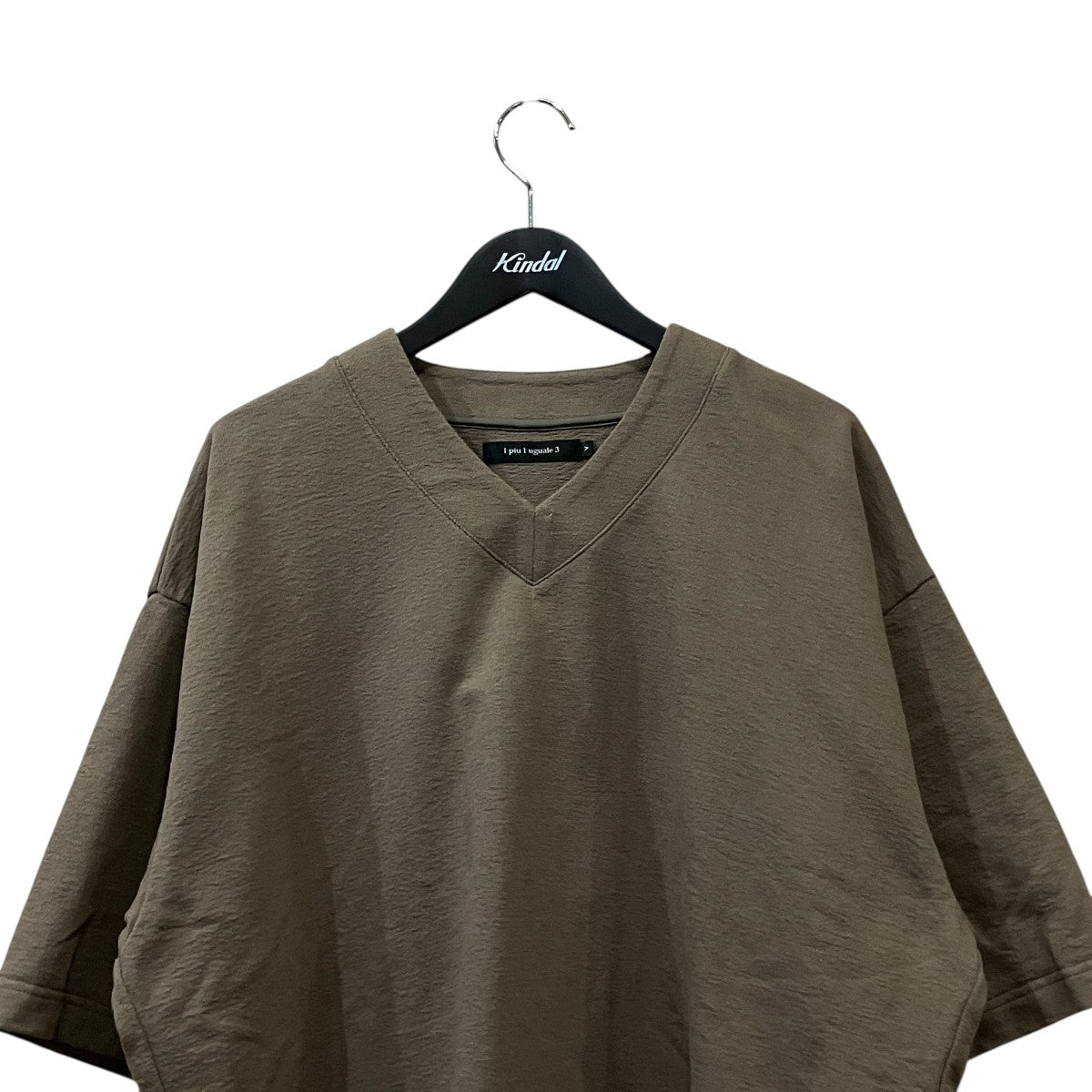 VネックTシャツMRT384