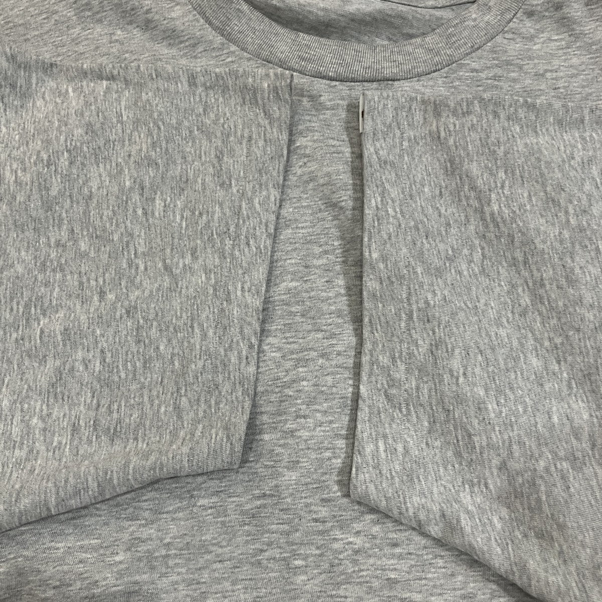 フロント刺繍Tシャツ