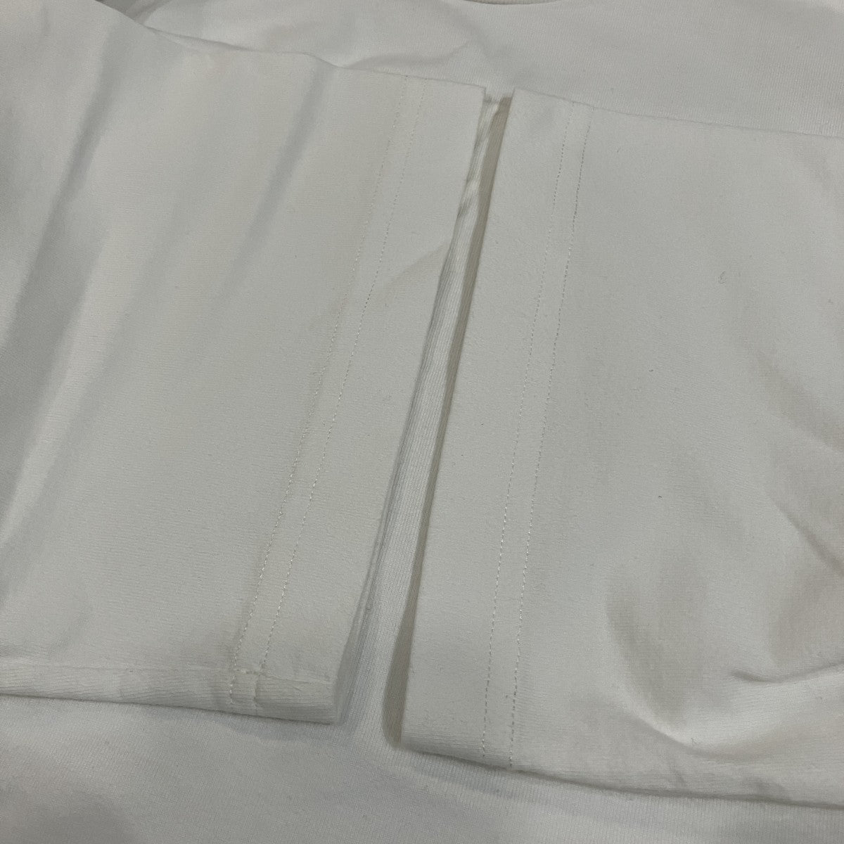 フロントロゴTシャツRM232Q DT3 HNY55W