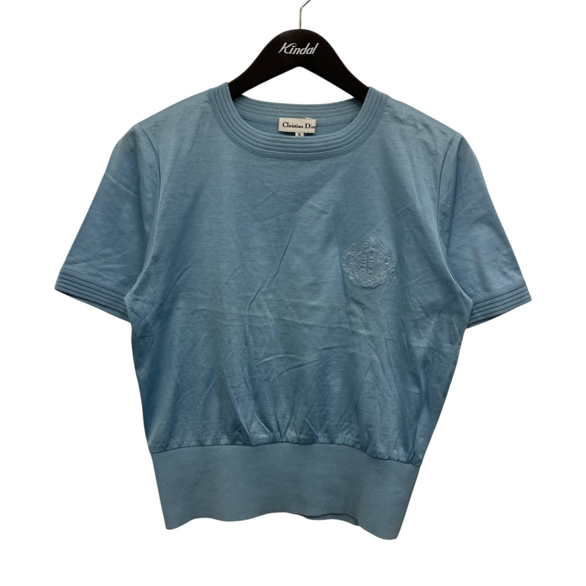 胸刺繍Tシャツ