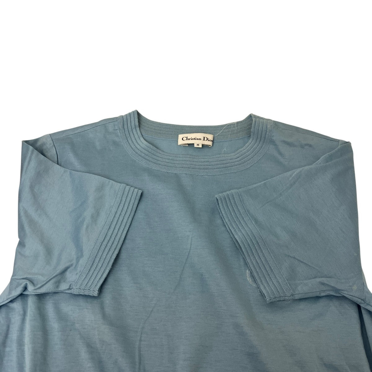 胸刺繍Tシャツ
