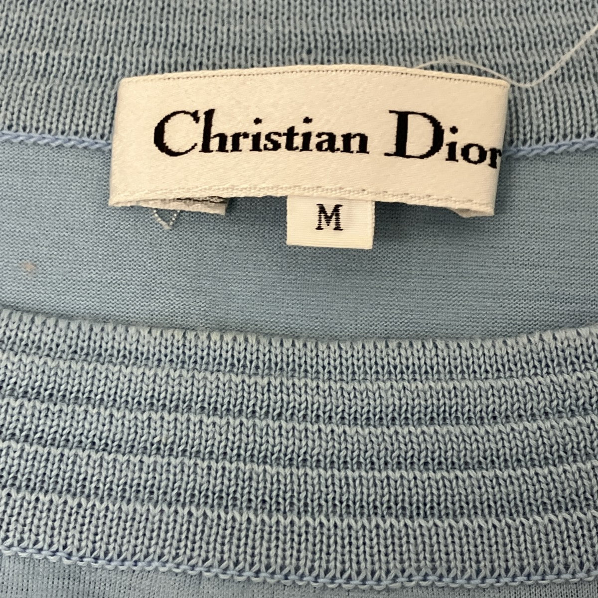 胸刺繍Tシャツ