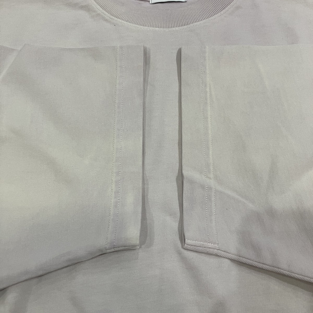 ワンポイント刺繍Tシャツ