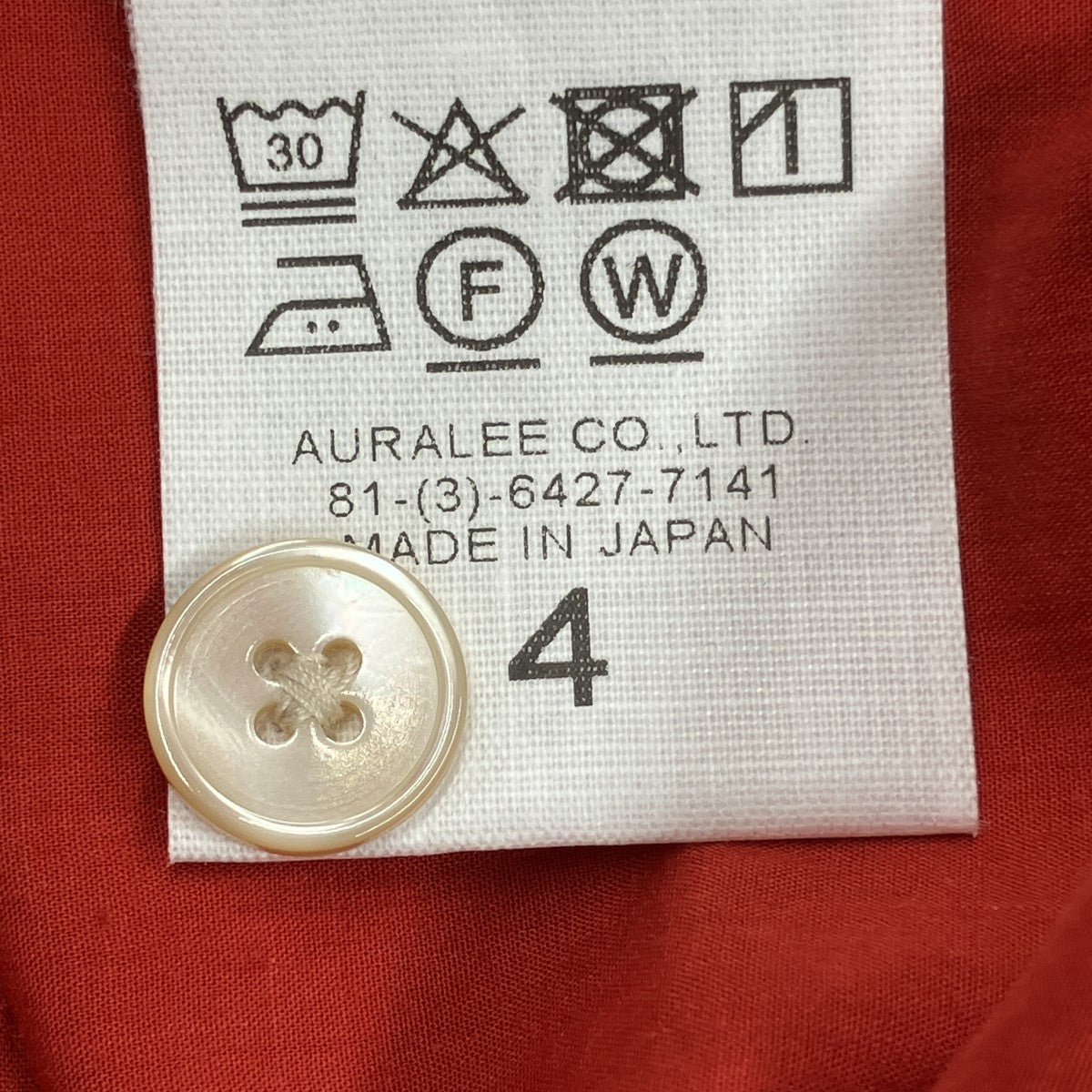 ロングスリーブシャツ