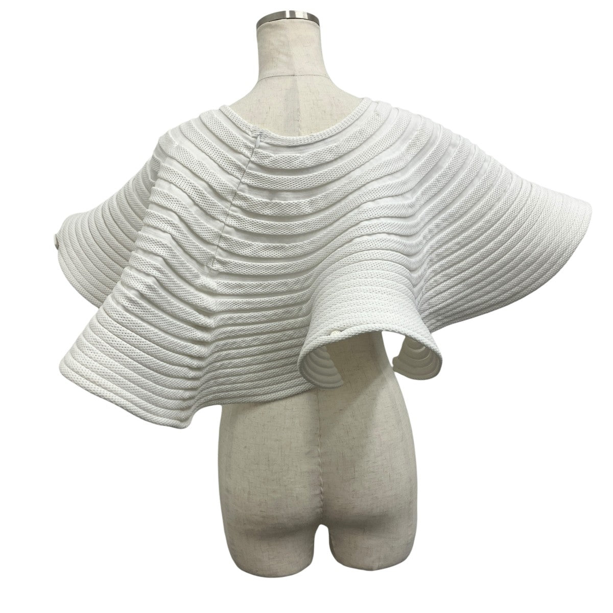ISSEY MIYAKE INFINITE 円形ニット 古着・中古-3枚目のアイテム画像