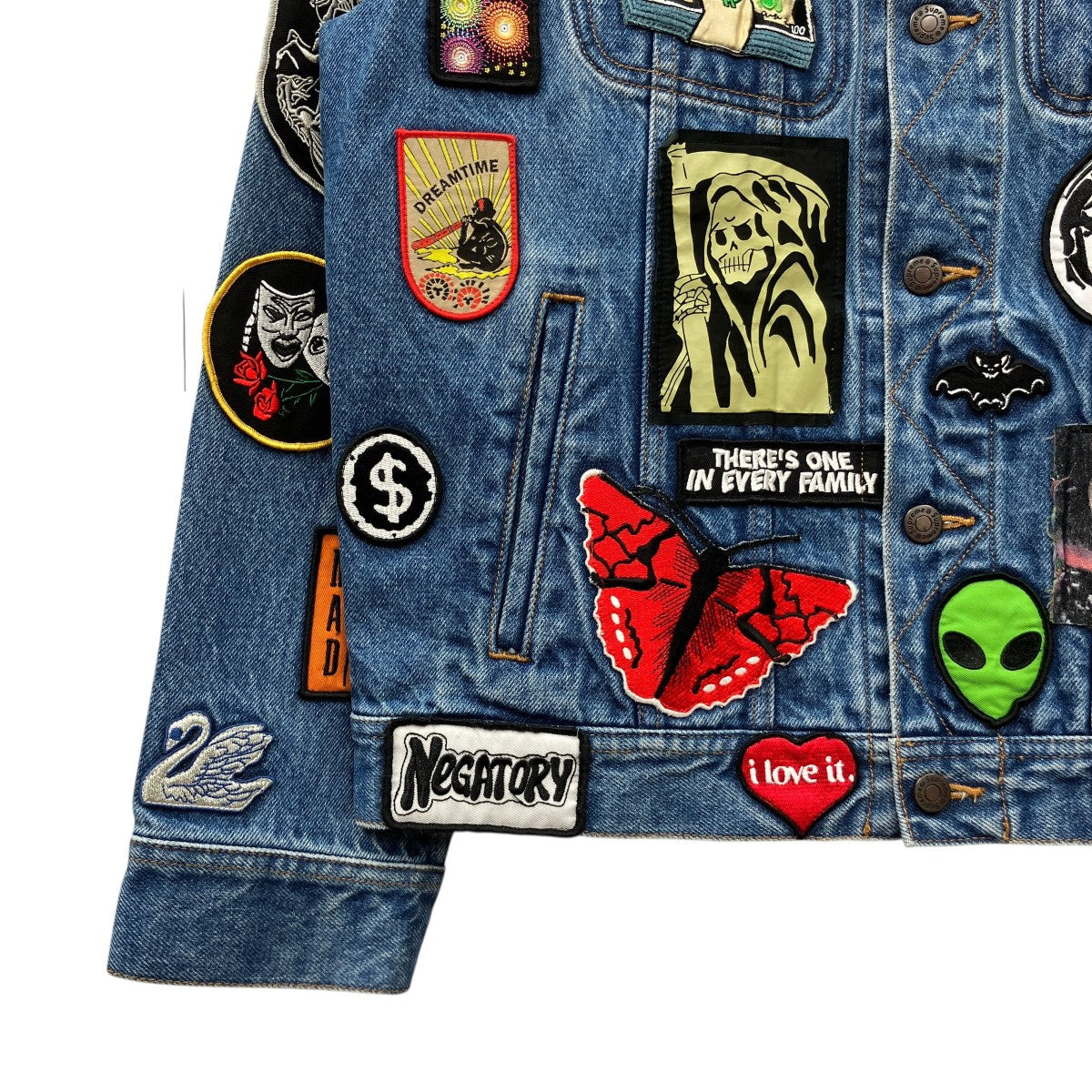 PATCHES DENIM TRUCKER JACKET