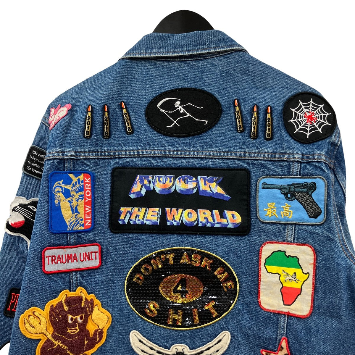 PATCHES DENIM TRUCKER JACKET