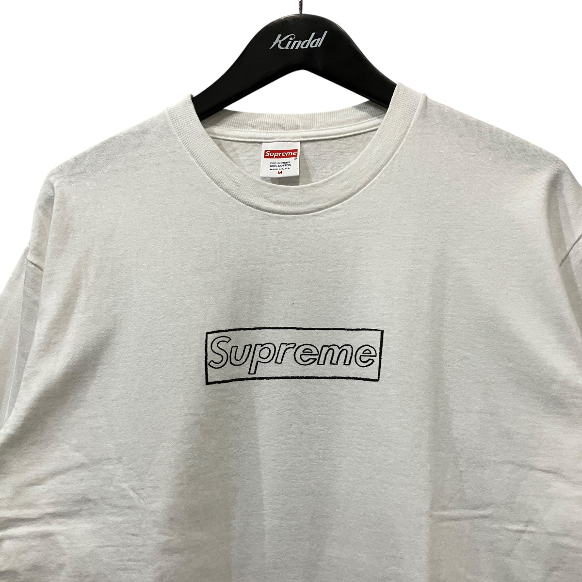 box logo tee